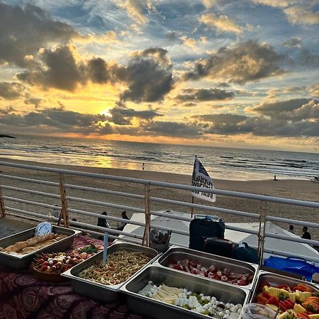 Surf Camp San Sebastian Partyhostel Айя Экстерьер фото