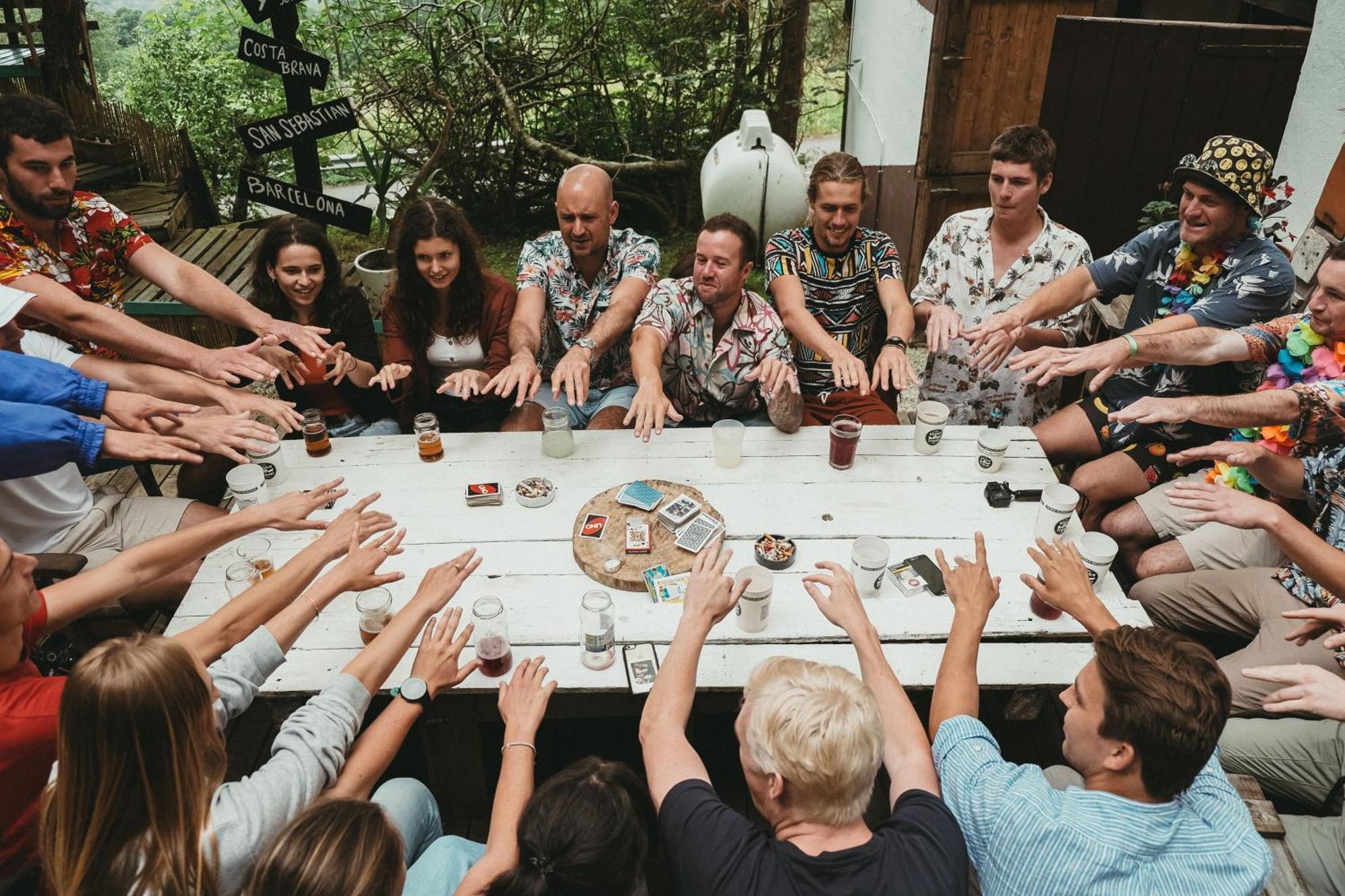 Surf Camp San Sebastian Partyhostel Айя Экстерьер фото