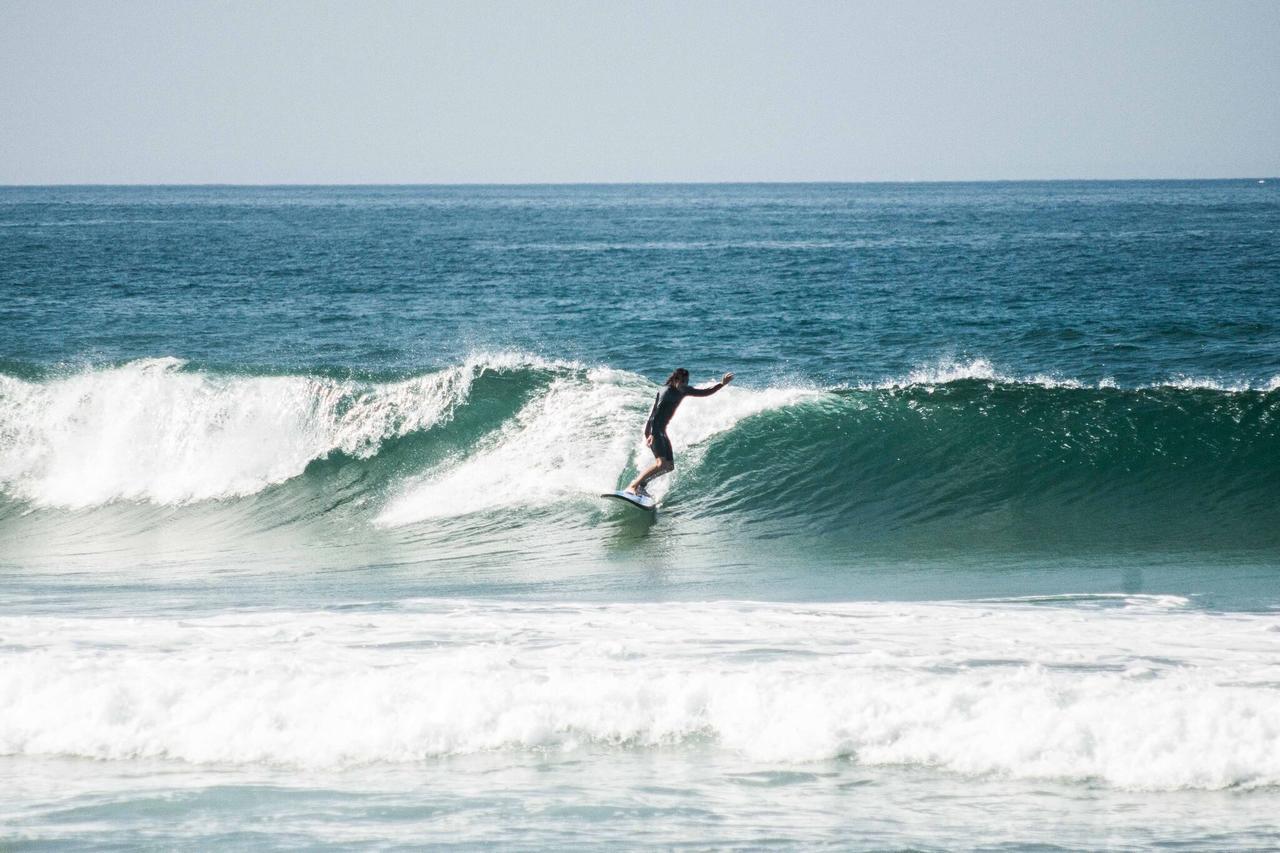 Surf Camp San Sebastian Partyhostel Айя Экстерьер фото